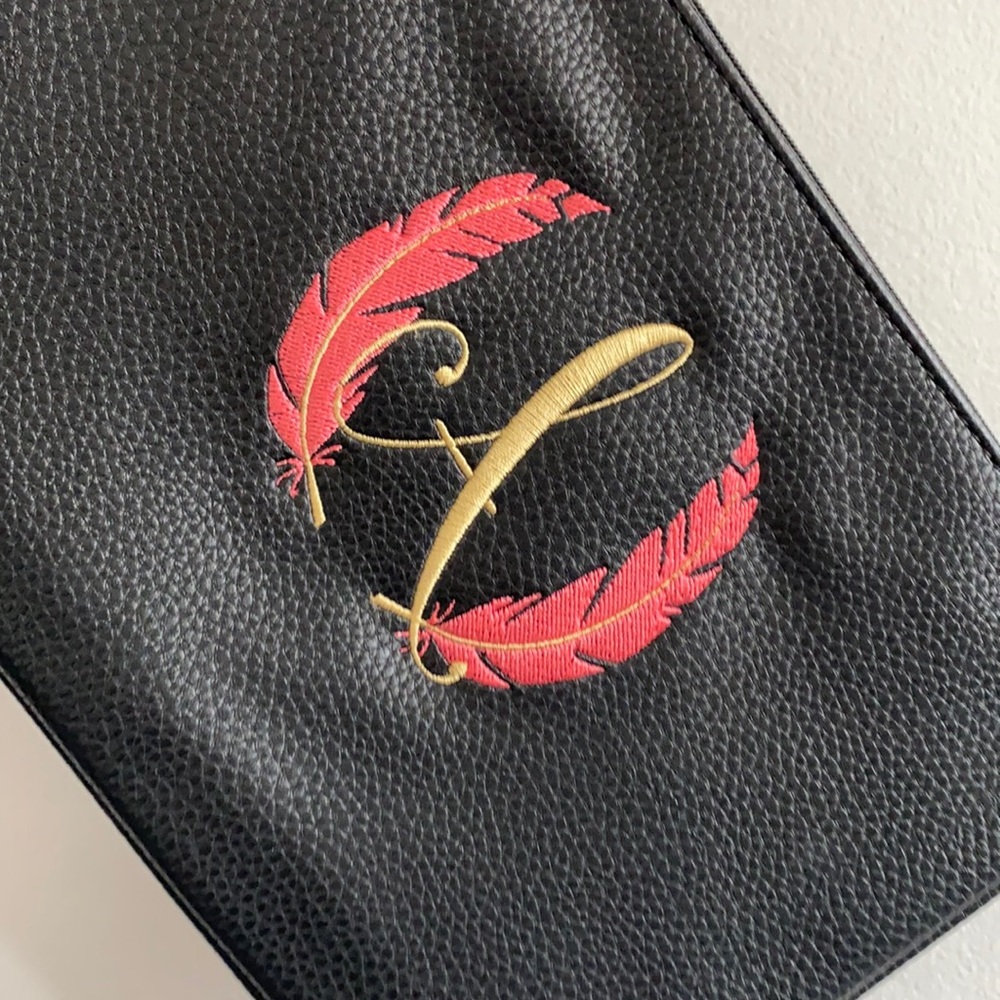 FREE add on✨ Small wristlet “A”